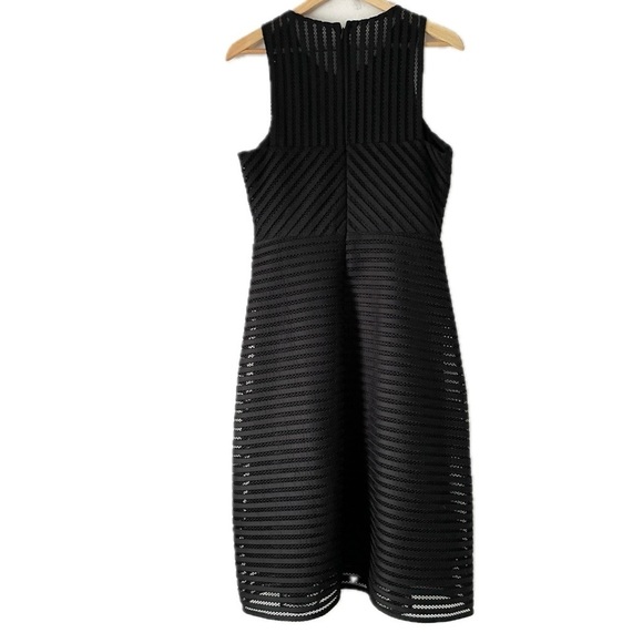 Belle Badgley Mischka Pleated Fit and Flare Dress Black Mesh Stripe Women’s 10 - Picture 2 of 9